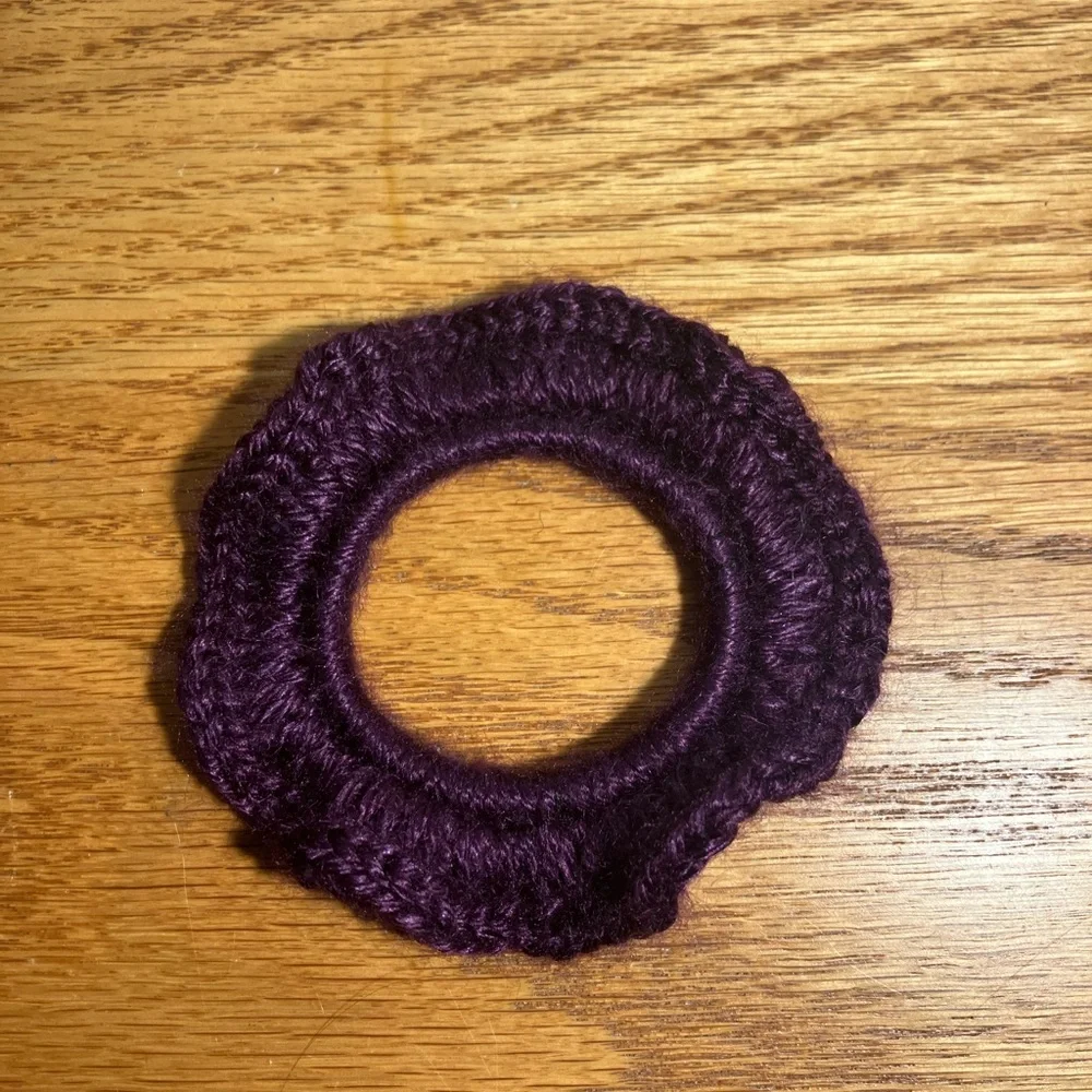 Daisymaeshop SUPER scrunchie set. In purple and blue . Handmade by me!